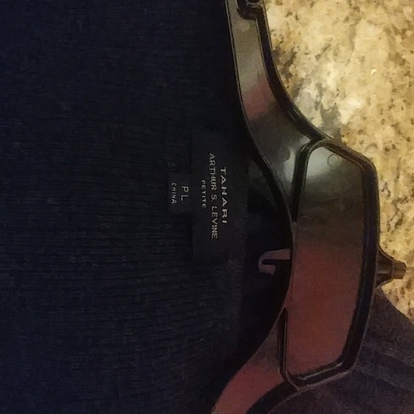 *Tahari Arthur Levine Petite Dress Large - Picture 6 of 7